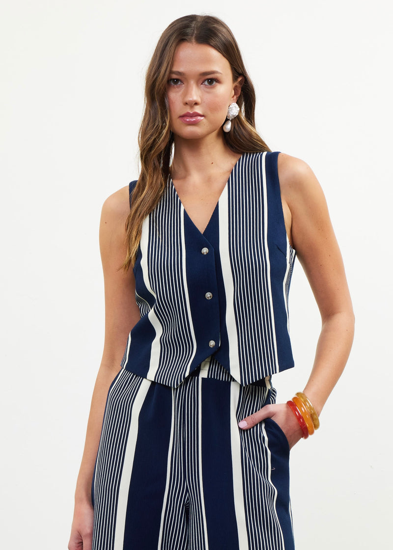 VARIEGATED STRIPED KNIT VEST- NAVY/WHITE