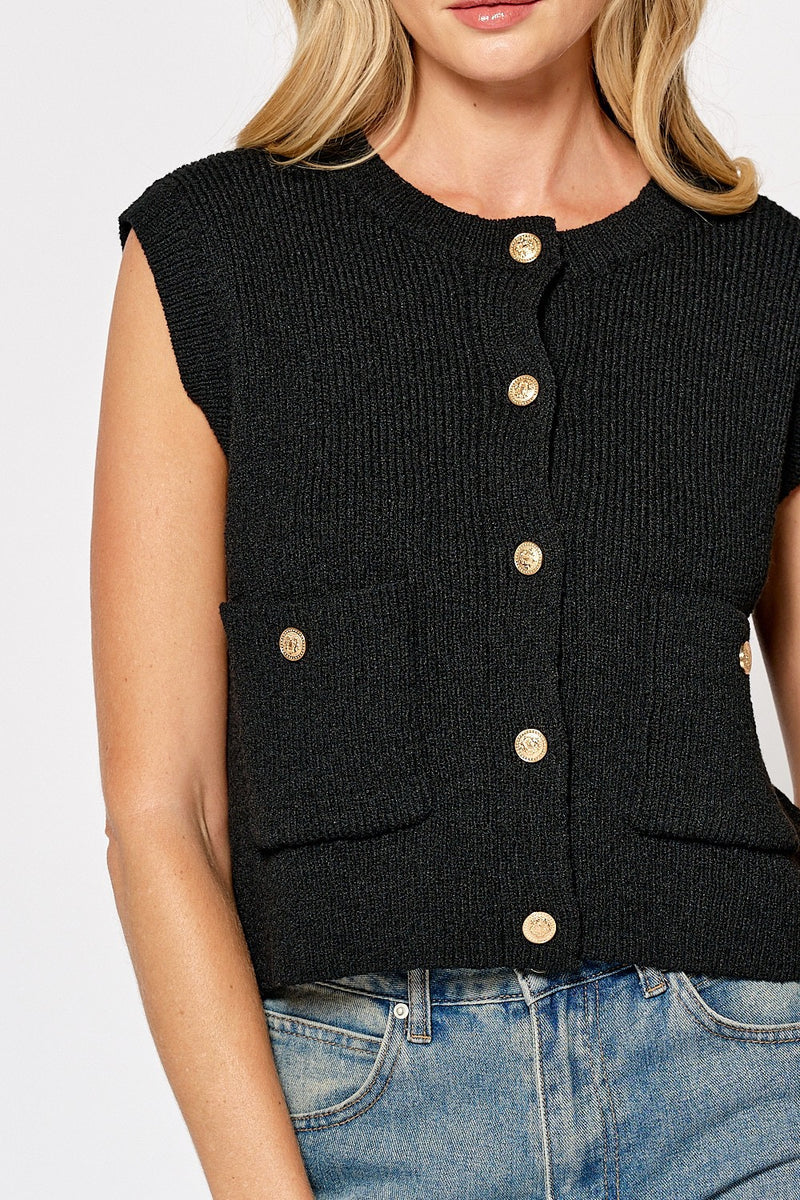 SWEATER VEST W. GOLD BUTTONS- BLACK