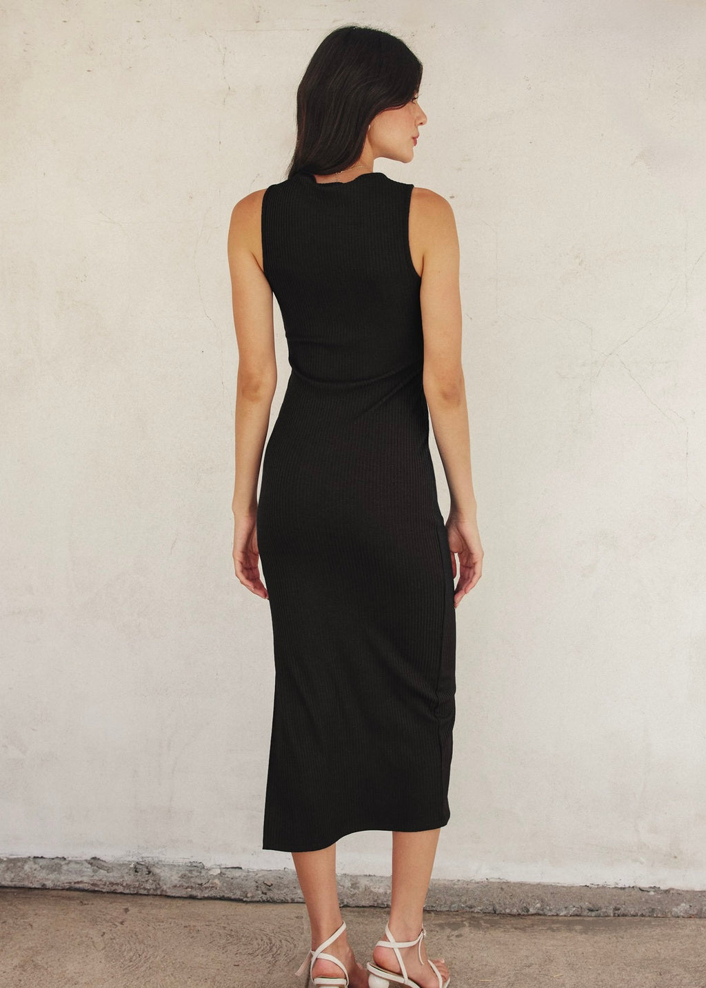 SLEEVELESS RIBBED MIDI DRESS- BLACK